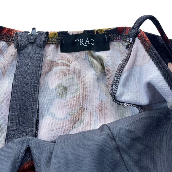 TRAC Women’s Size Medium Pink Orange Gray Floral Bodycon Form Fitting Mini Dress - Picture 3 of 11